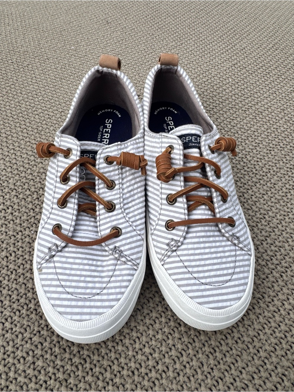Sperry Women’s Crest Vibe Seersucker Sneakers Memory Foam Grey White Size 6.5